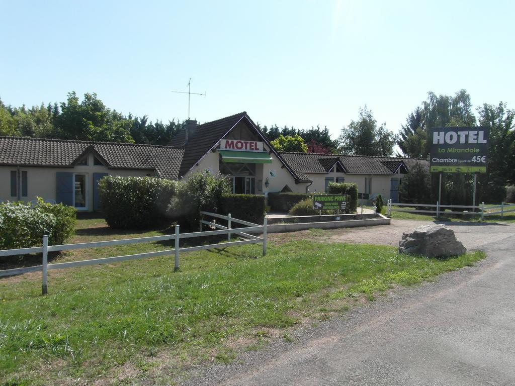 Hotel La Mirandole Tournus Exterior foto